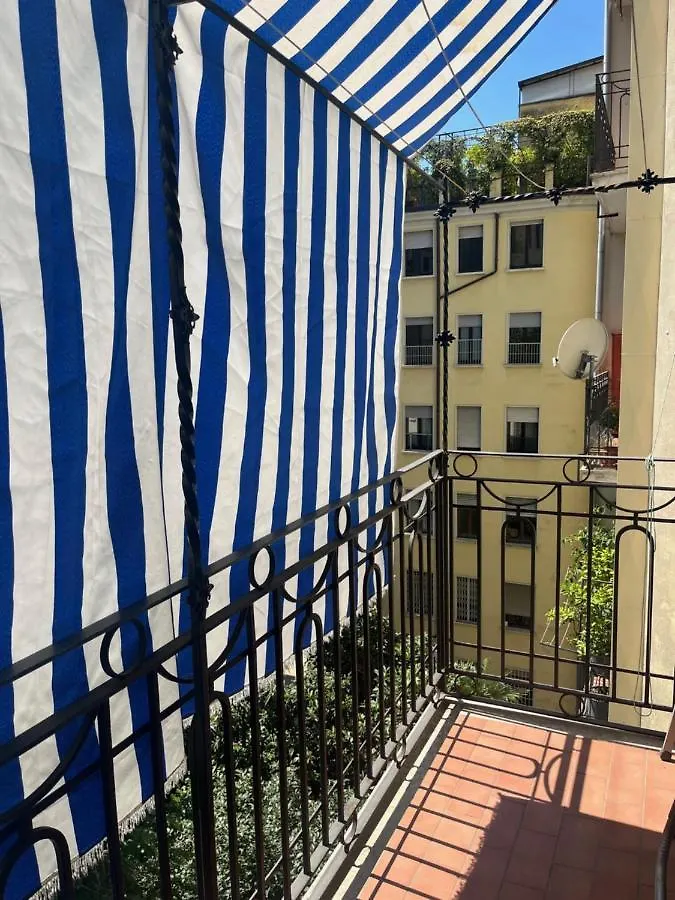 公寓 Porta Venezia Apartament 米兰